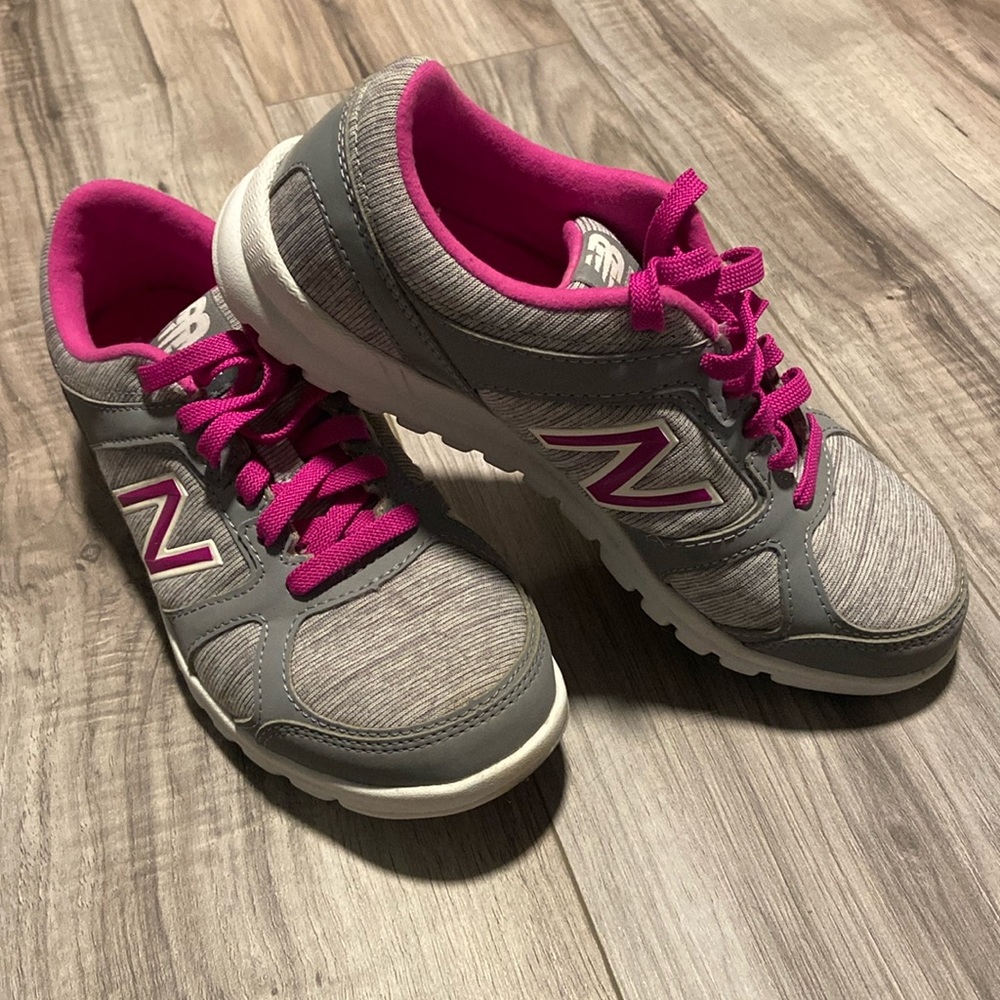 New Balance Tennis shoes